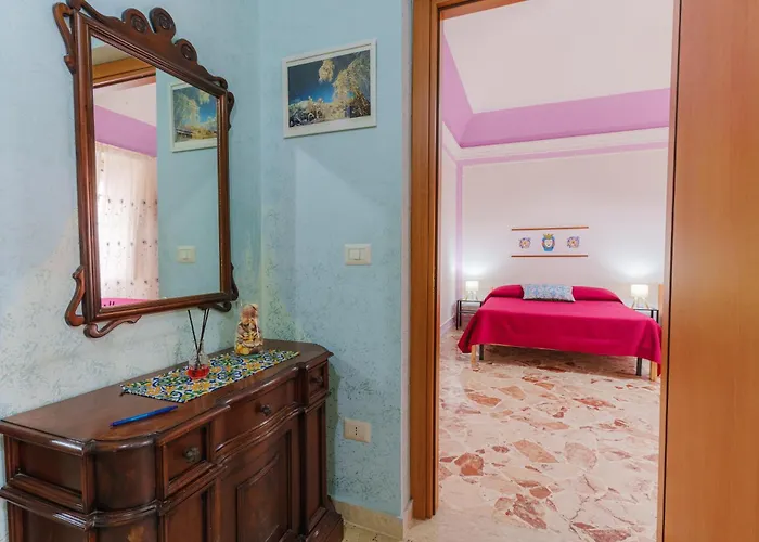 La Tricora Big House